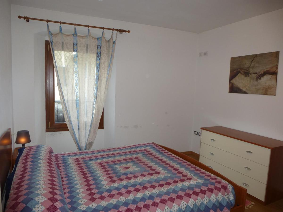 Tiarno di SottoCasa Anitaアパートメント エクステリア 写真