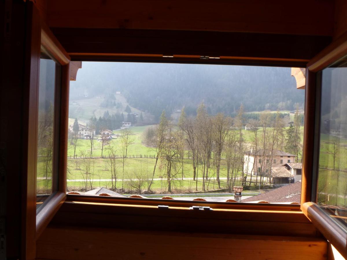 Tiarno di SottoCasa Anitaアパートメント エクステリア 写真