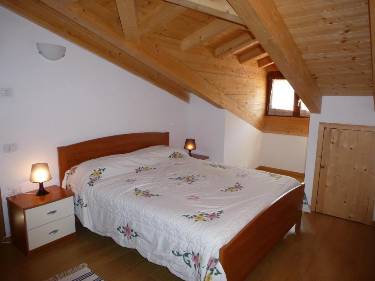 Tiarno di SottoCasa Anitaアパートメント エクステリア 写真